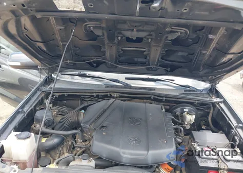 2013 Toyota Tacoma Base V6 z USA, uszkodzony, nr VIN 3TMLU4EN0DM130912